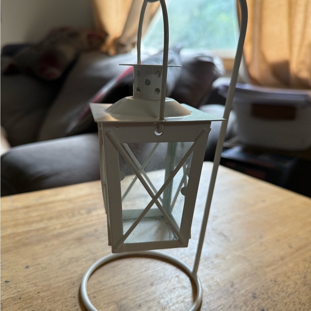 12 White Lanterns with stands